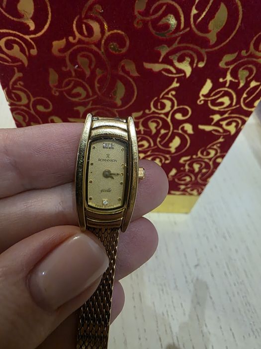 Годинник romanson