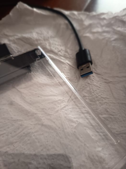 Caixa disco rigido 2.5,USB 3.0 em perfeito funcionamento