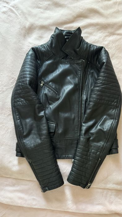 Куртка шкіряна жіноча