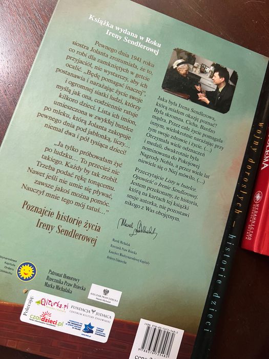 Książki młodzieżowe 3 szt tanio