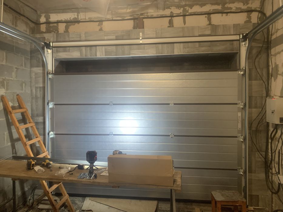 Виготовлення.Монтаж відкатних воріт, Секційних.Встановлення автоматики