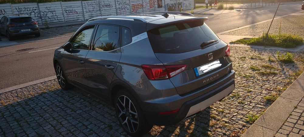 SEAT Arona FR carro citadino