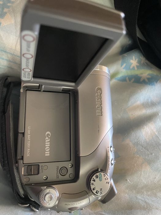 Видекамера Canon DC 40