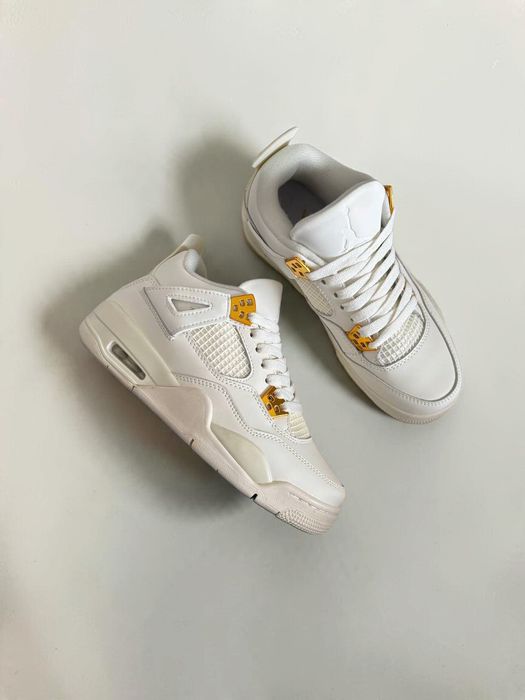 Кросівки Nike Air Jordan 4 Retro