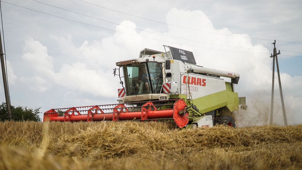 Kombajn zbożowy Claas Lexion 460 4x4 klawisz szary spód