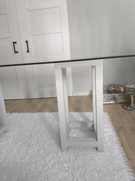 Mesa de vidro + 4 cadeiras