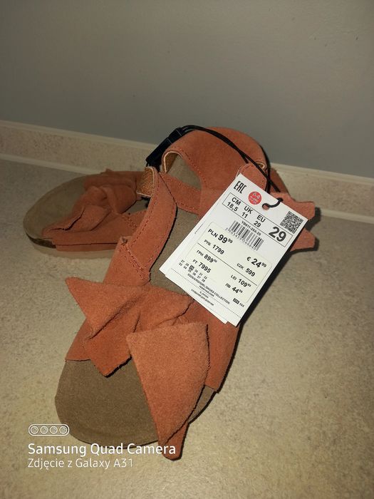 Sandały dziewczęce Reserved