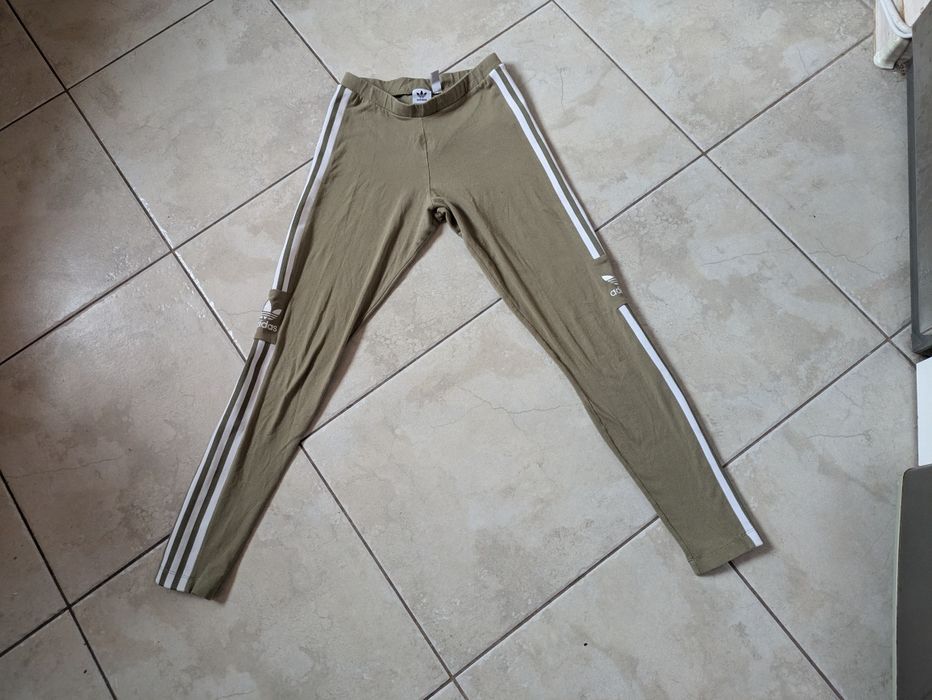 Adidas, spodnie dresowe 158 cm