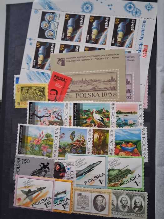 Klaser ze znaczkami lata 1972-1984