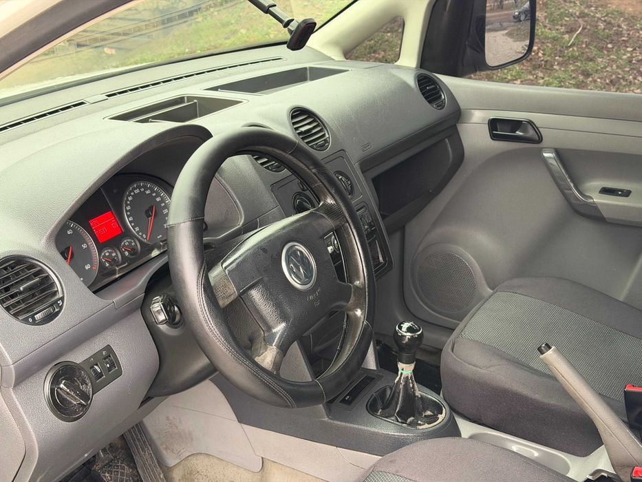 Продам VOLKSWAGEN Caddy пас 2005 2.0d механiка