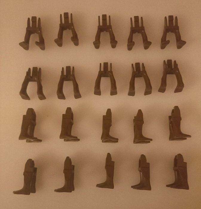 Pernas negras da Playmobil