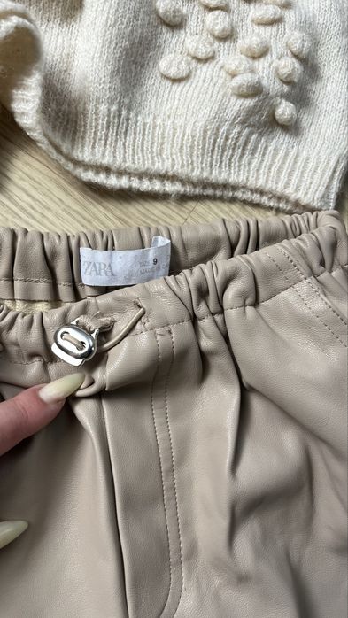 Шкіряні штани zara