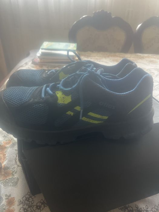 Три пари робочого взутт 47 р стан чудовий