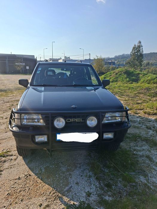 Opel frontera 2.8