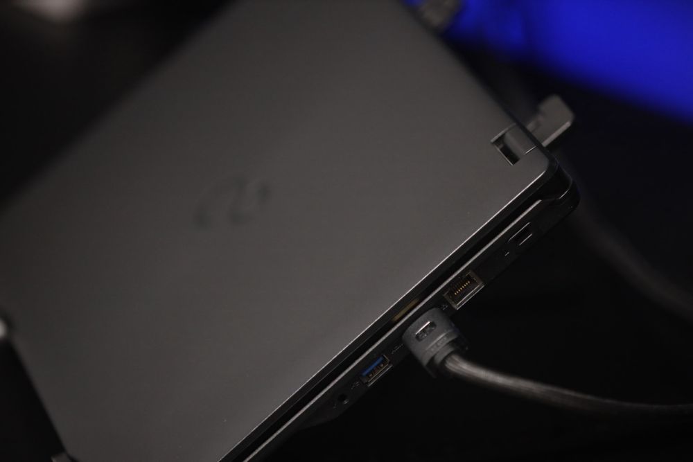 Fujitsu E549 i7, 16GB RAM, 512 GB M.2 NVMe, Win11 PRO