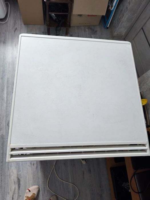 Морозильна камера на 4 полички