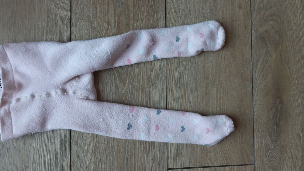 Ciepłe spodenki dla dziewczynki rozm. 68 3 sztuki i rajstopki zima