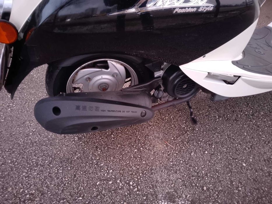 Scooter Sym Mio 50 cm3 Otimo estado.Muito económica.