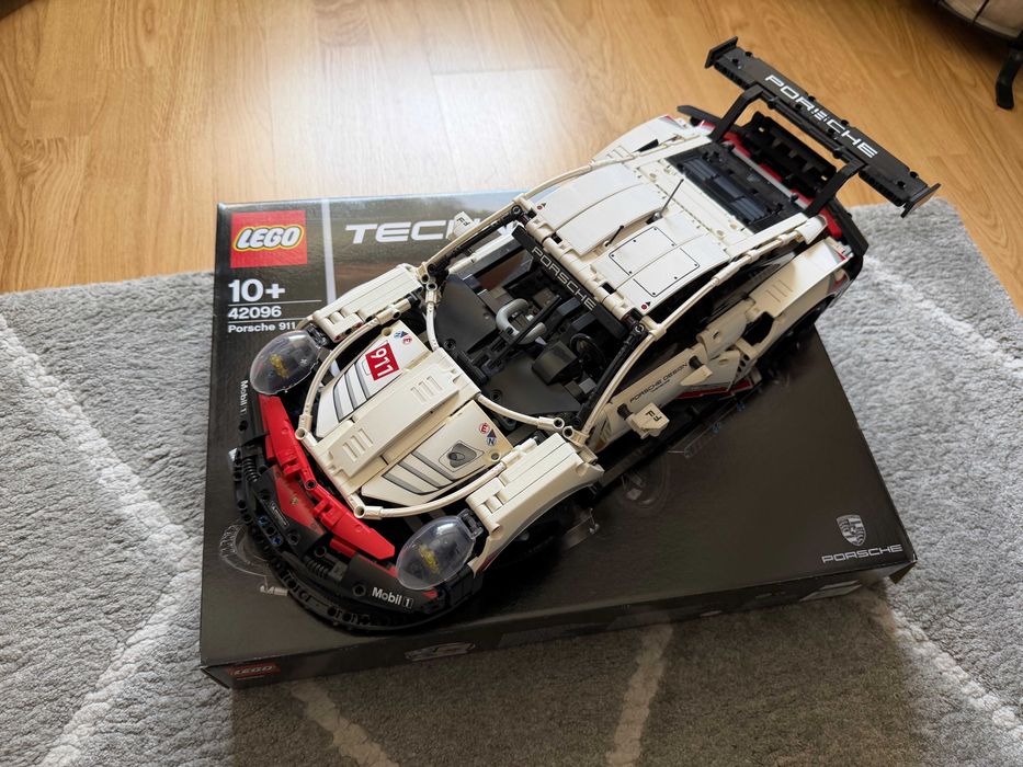 LEGO Technic 42096 Porsche 911 RSR