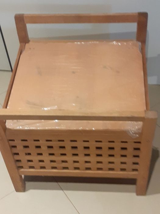 Siedzisko / schowek drewniany