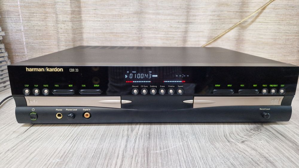CD рекордер Harman Kardon CDR-20