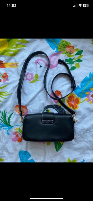 Mała czarna złota torebka na ramię nowa reserved crossbody elegancka