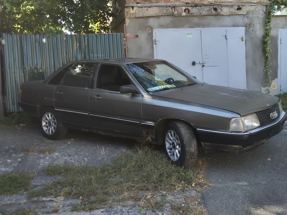 Audi 100 c3 интересно обмен