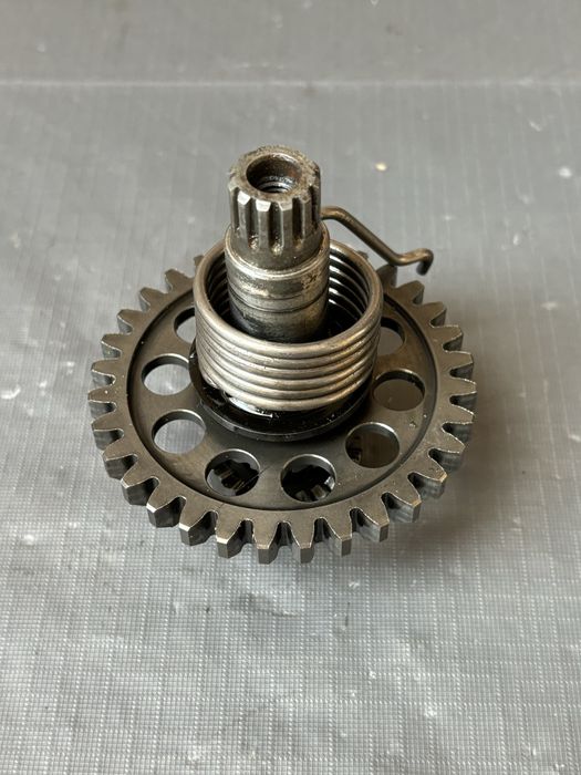 Wałek kopnika kopka kick starter rozrusznik SUZUKI RMZ450 R 06-08