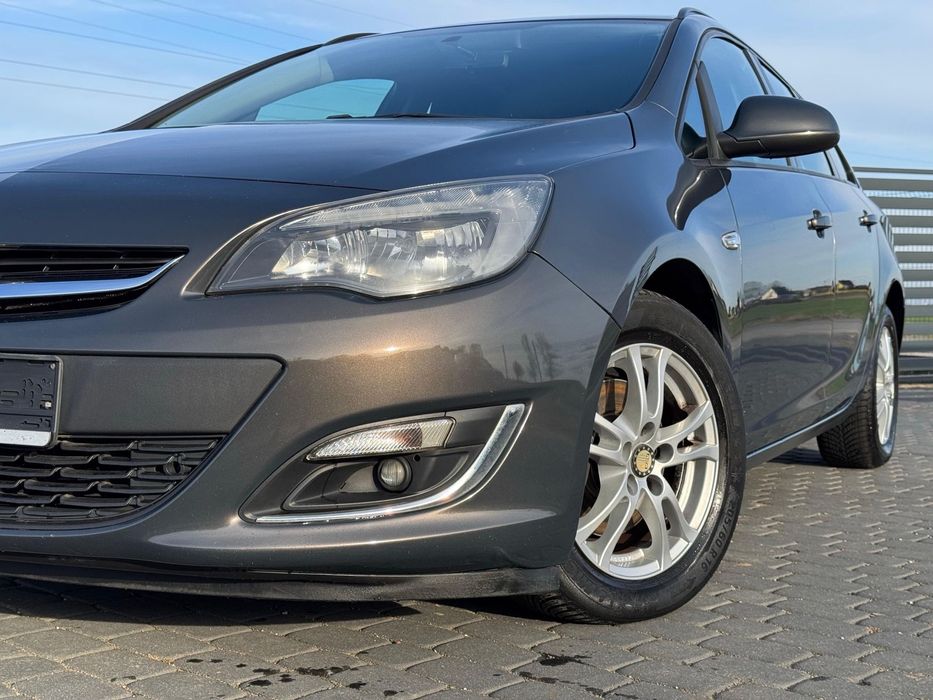 Opel Astra 1,7 CDTI 110KM Isuzu 2013r z Niemiec
