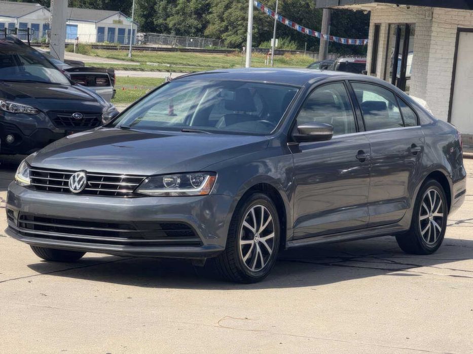 Тільки сьогодні — додаткова знижка на авто!
Купуй авто за вигідними умовами — розтермінування та кредитування з першим внеском лише 10%! Ми пропонуємо понад 4000 автомобілів у наявності та більше 500 у дорозі. Усі авто перевірені, і ми надамо всю інформацію: Carfax, CarVertical, історія обслуговування. Телефонуй зараз, щоб забронювати авто і отримати додаткову знижку, якщо зробиш замовлення сьогодні!