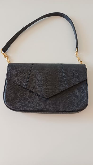 Клатч бренд Emporo Armani символізирує енергію і сучасний стиль