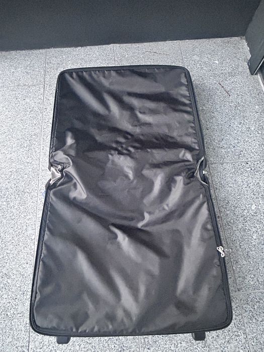 Mala samsonite , nova .