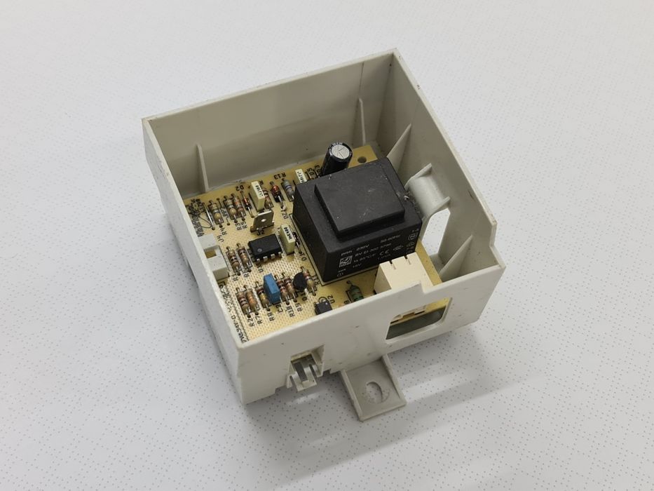 Плата керування для духової шафи Whirlpool 4801212100219 ht-249064v01