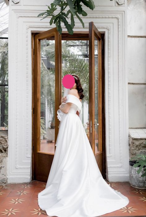 Продам вишукану весільну сукню Naviblue USA, як нова, розмір М-L