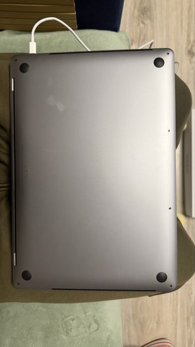 MacBook Pro 15” (2019) – model A1990