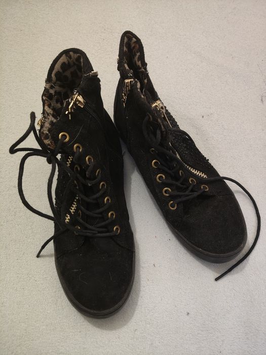 Botas em excelente estado