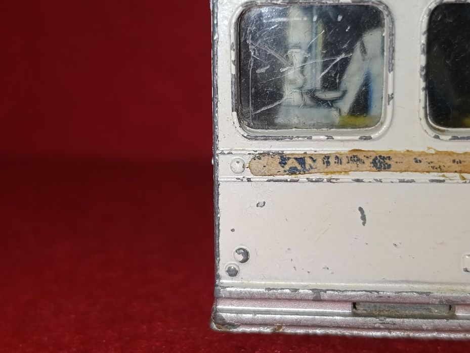 Miniatura Corgi Toys 413 Smith's Karrier Van