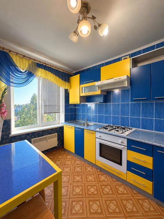 Продам 3к.кв , вул. Героїв Рятувальників !