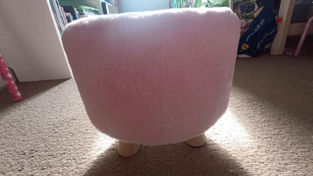 Pouf / Banco Infantil de Pelo Cor-de-Rosa (Como Novo)