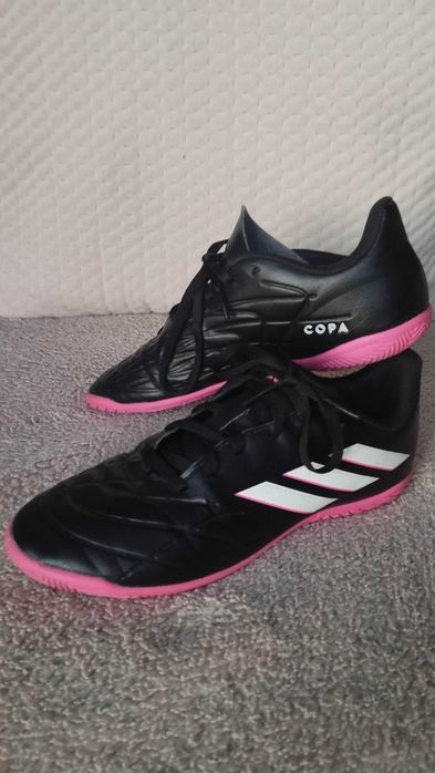 Halówki Adidas Copa dziewczęce.