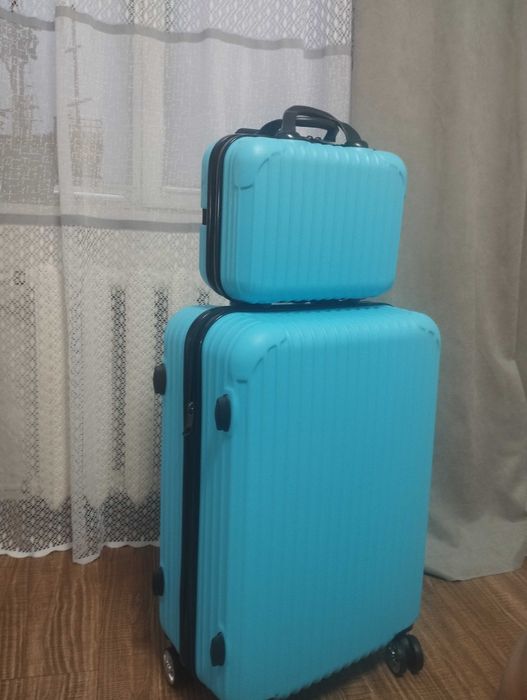 Продам чемодан новый в использовании не был размер 24