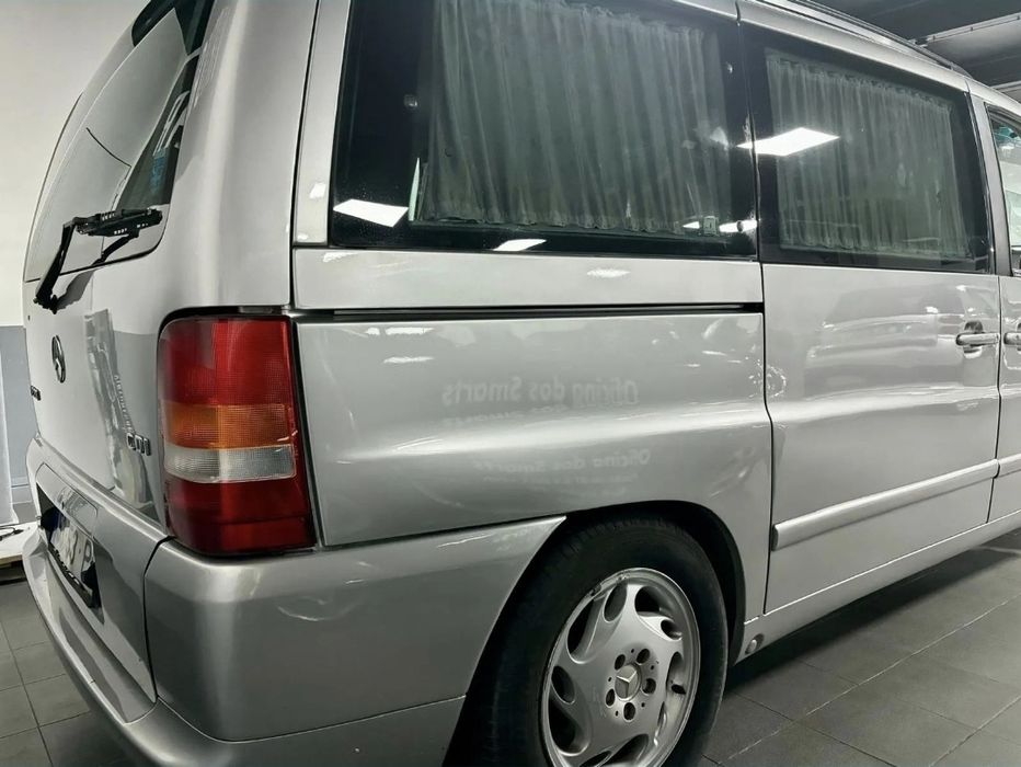 Mercedes Vito V   .