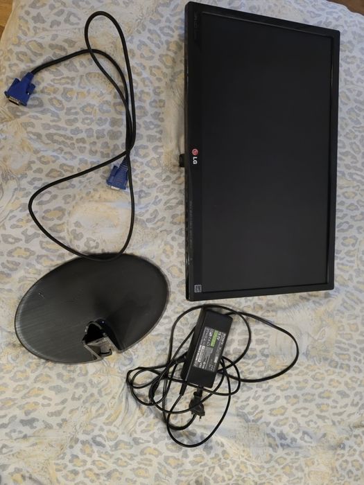 Monitor LG 22 cali, zasilacz