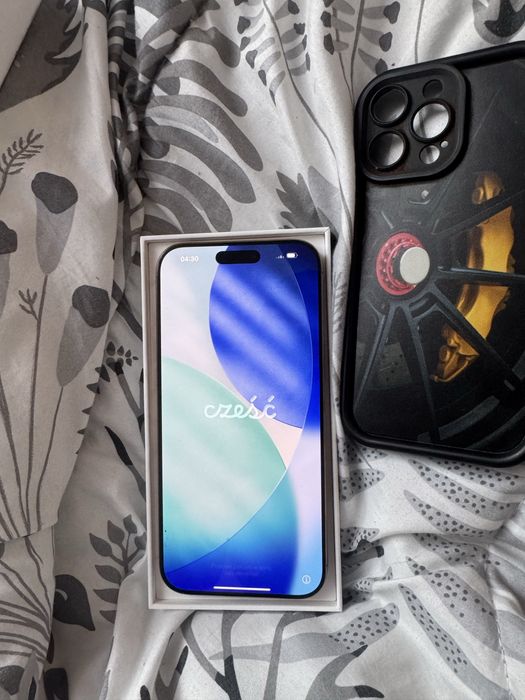 Iphone 16 pro max 256gb złoty na gwarancji