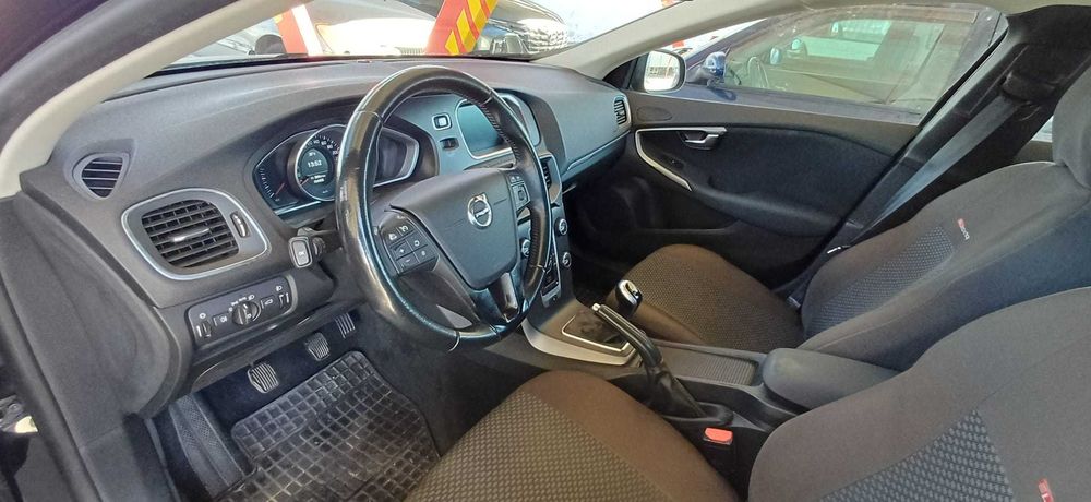 Volvo V40 D2 KINETIC ECO 2.0 DIESEL 2018