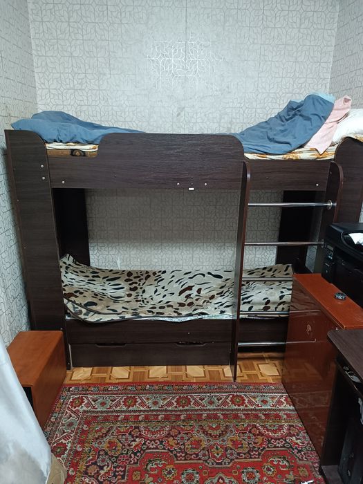 Двухъярусная кровать