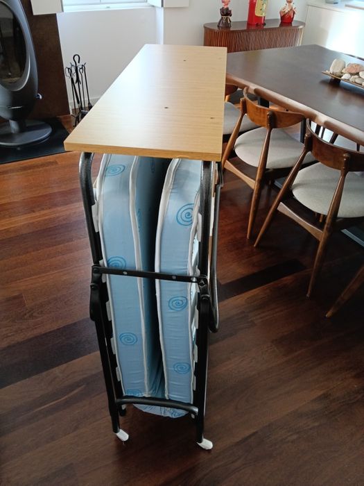 Cama de solteiro dobrável