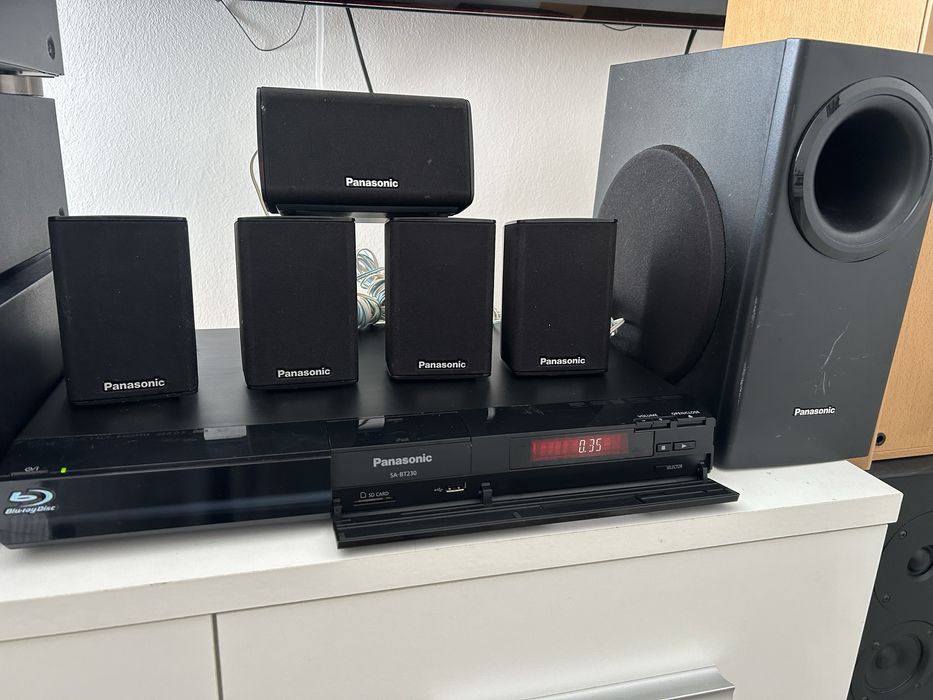 Panasonic Model SA-BT230 блюрей проигрыватель и колонки
