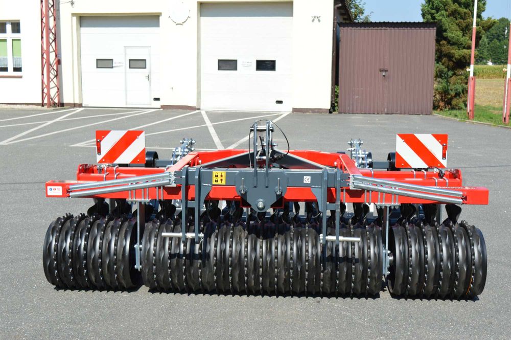 Wał na przedni Tuz Frontpacker Dragon Mega 300 firmy DA Landtechnik