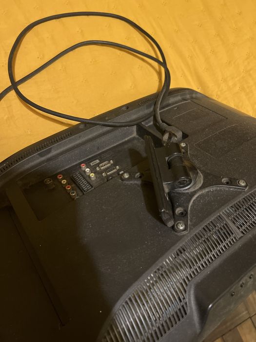 Televisão LG com comando